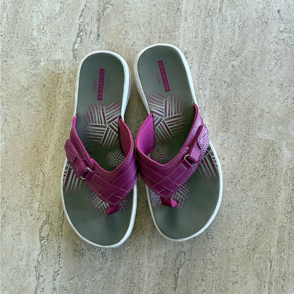 Clark Collection women’s Brinkley Magenta and Khaki Sandals